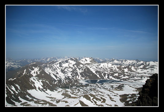 Vue sur l'Estany de Lanos