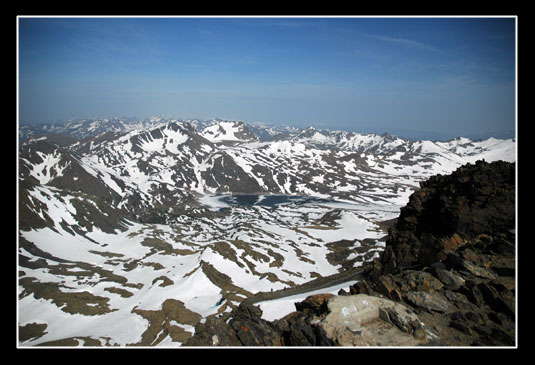 Vue sur l'Estany de Lanos