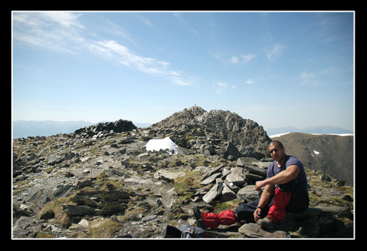 Au sommet du petit Carlit, vue sur le Carlit principal