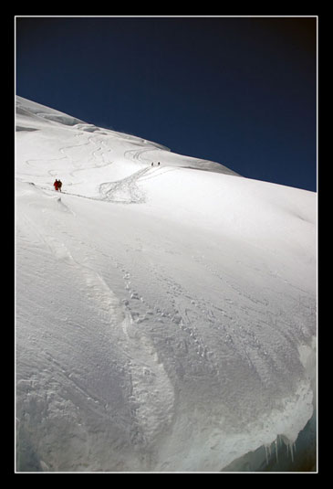 Crevasse sur la voie du Tacul