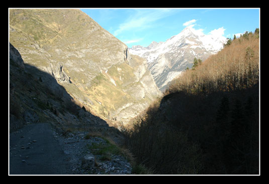 Vue depuis la route du Lac d'Ossoue