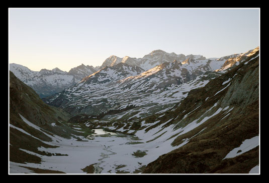 Vue sur la vallée d'Ossoue