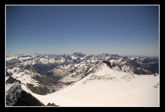 Le Cirque de Gavarnie et la vallée d'Ossoue