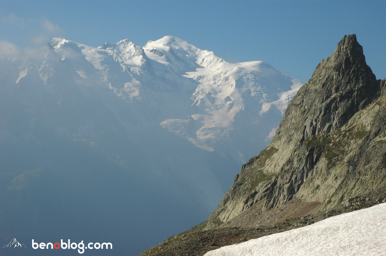 [Eté 2007 – 12] Aiguilles Rouges – grande voie « Asia »