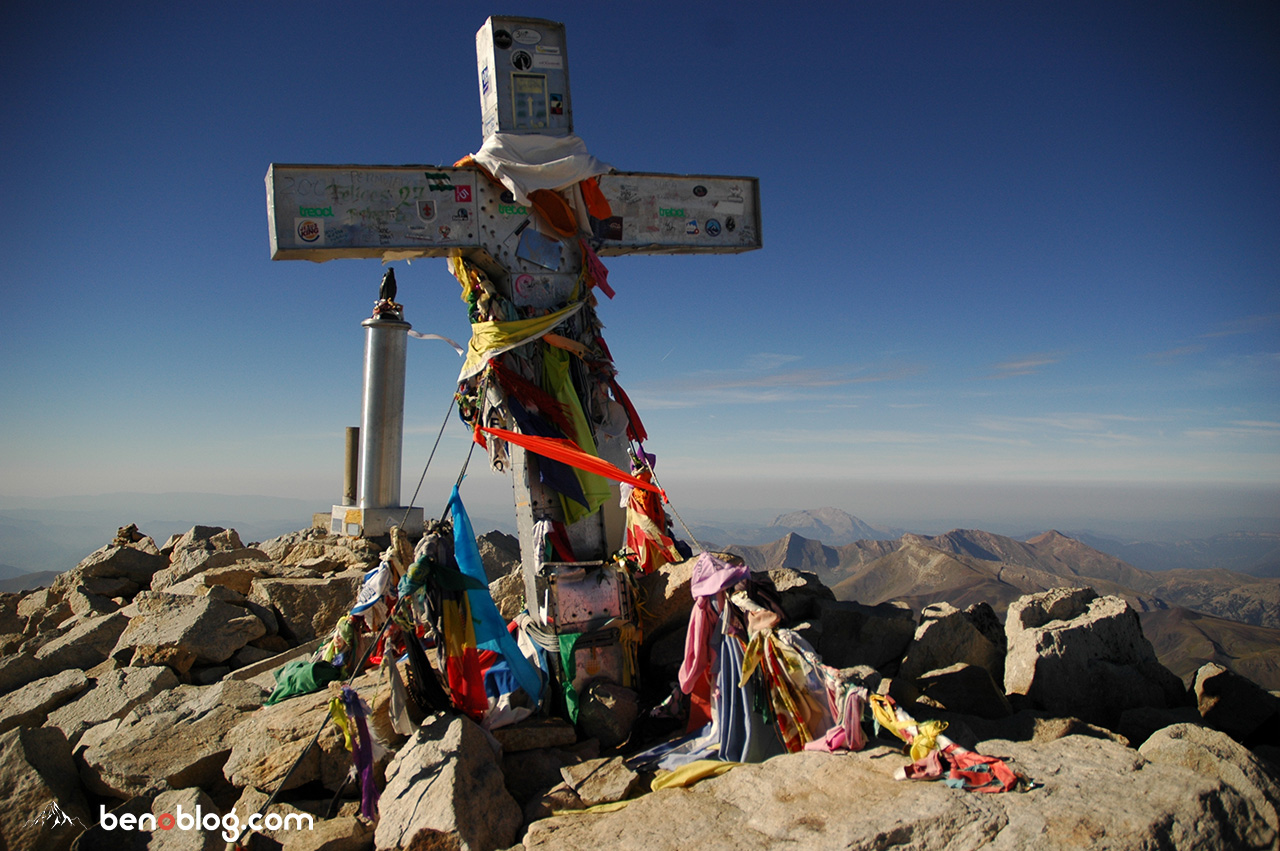 Aneto – 3404 m – on a marché sur le toit des Pyrénées